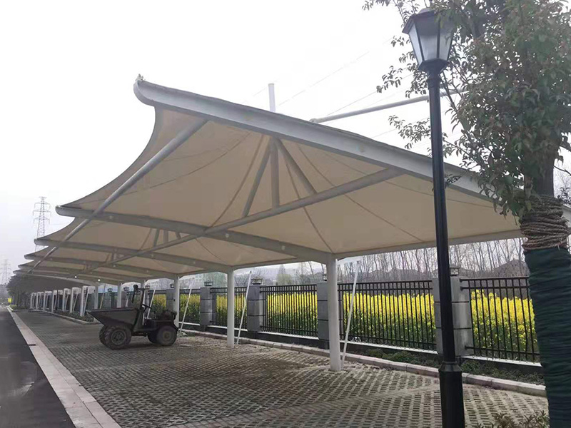 膜結(jié)構停車棚